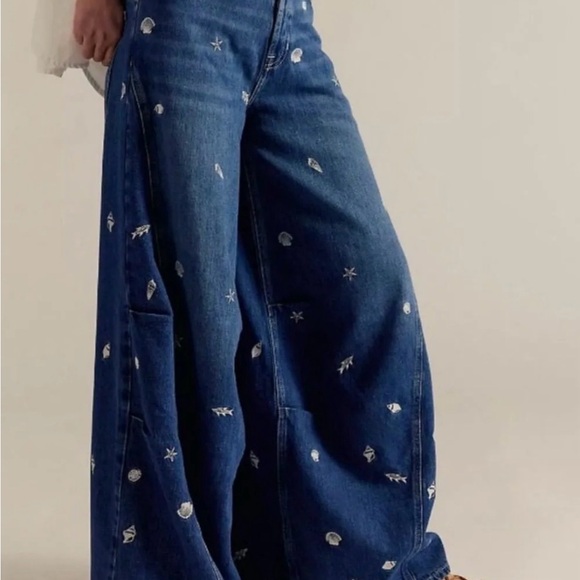 NWT We the Free Westward Demi Slouchy Barrel- Under The Sea Embroidered Blue - Picture 3 of 7